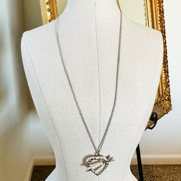 Vintage Trifari Earrings & Heart Necklace - Picture 4 of 17